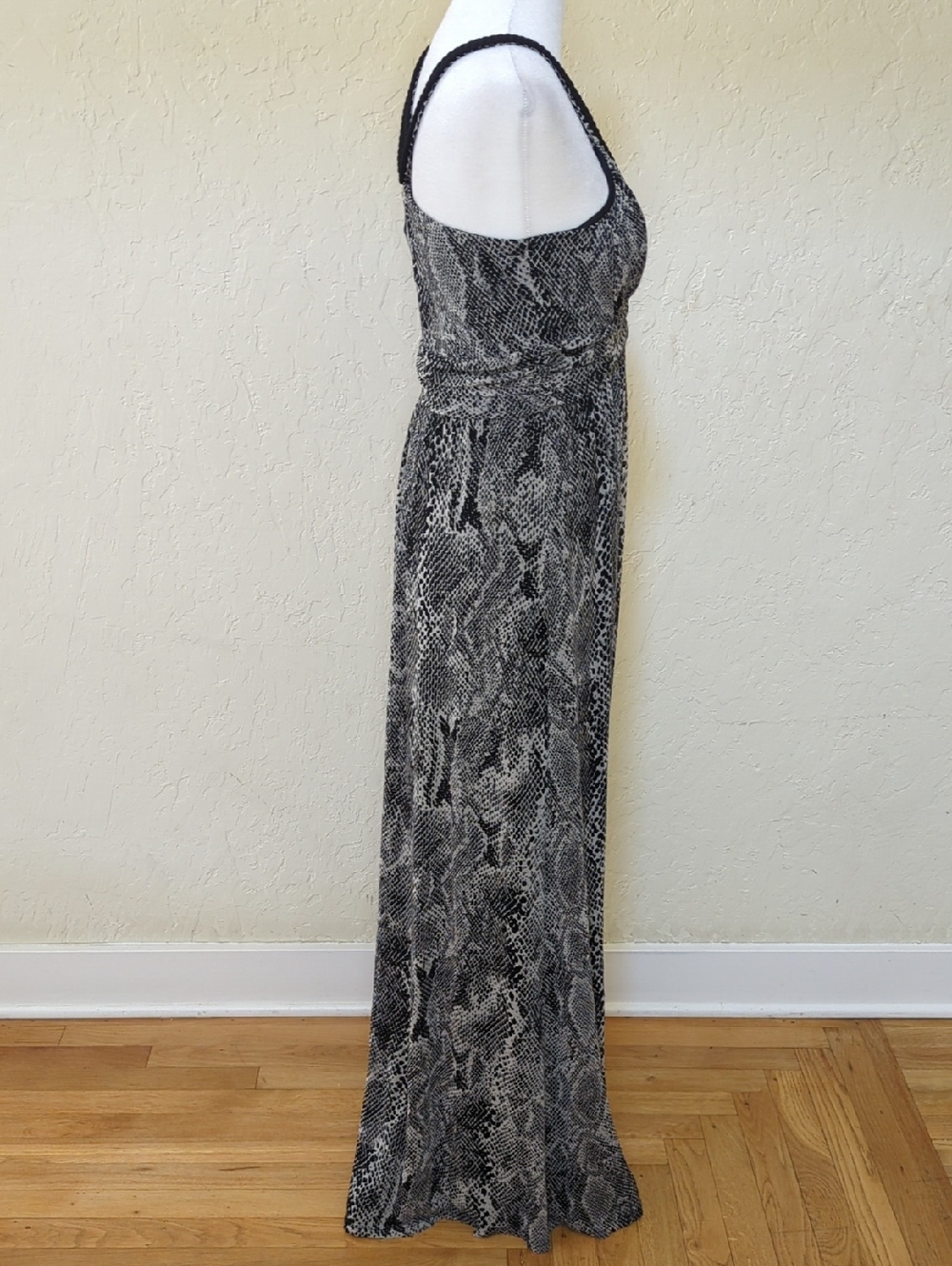 Express Y2K Black & Gray Python Print Halter Maxi Dress Size Small - Picture 5 of 10